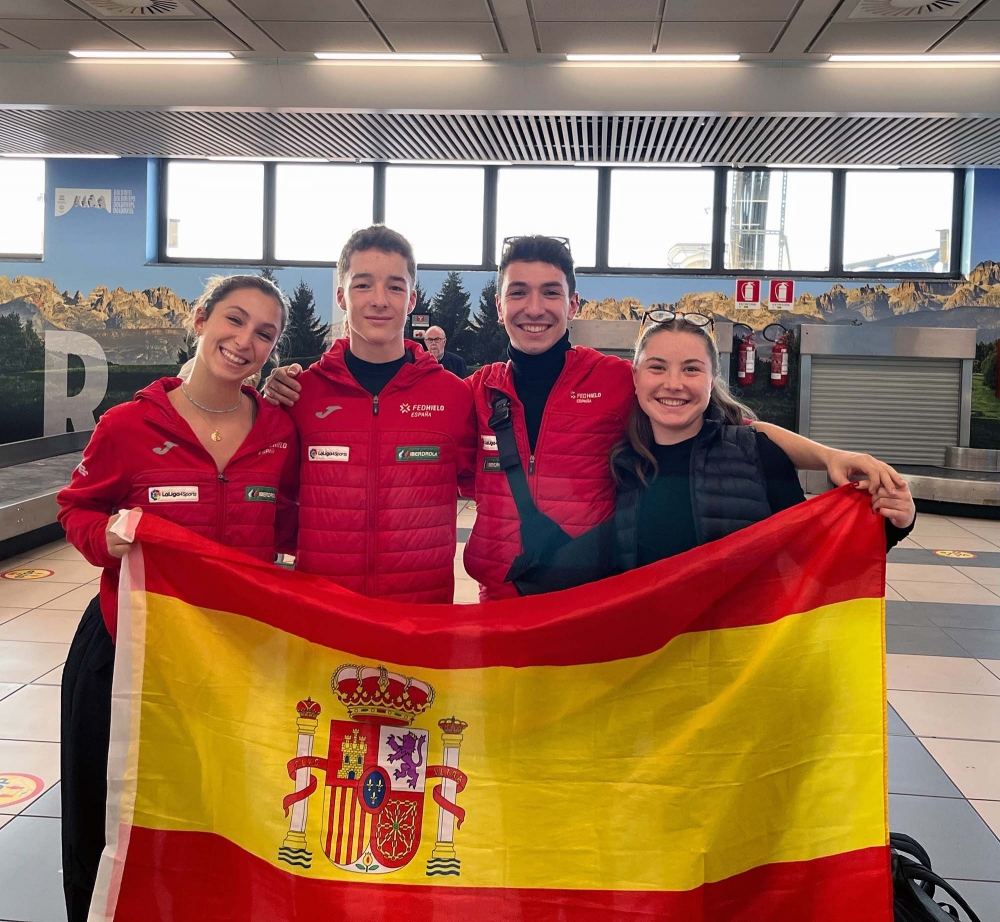 España concluye en Egna su participación en el Grand Prix Júnior 2022/2023 - HIELO ESPAÑOL