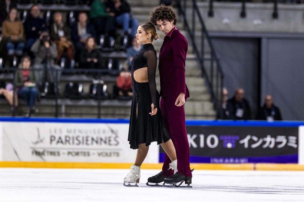 Sofía Val & Asaf Kazimov, a las puertas del podio en su primer Grand Prix - HIELO ESPAÑOL